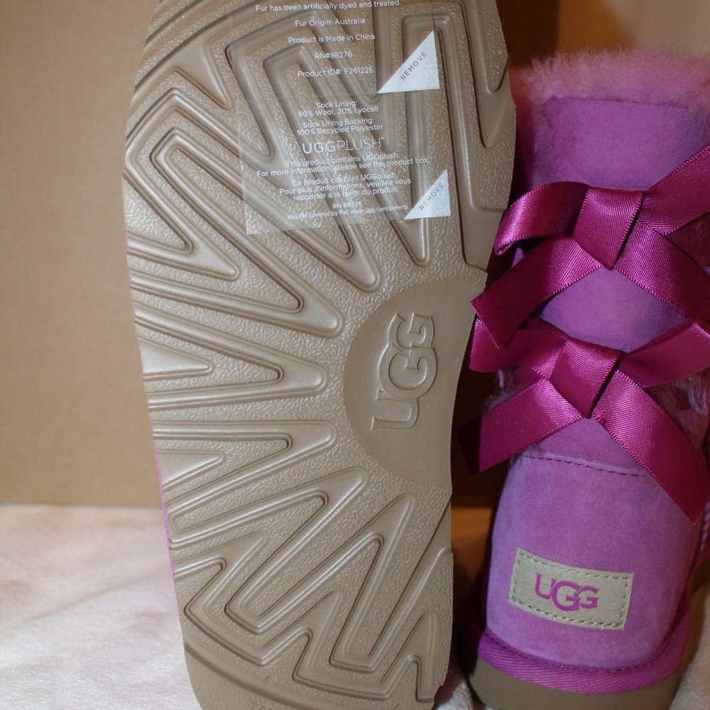NIB UGG YOUTH 5 6 WOMENS 7 8 BAILEY BOW CLASSIC‎ SHORT SUEDE SHEARLING BOOTS - Picture 6 of 8